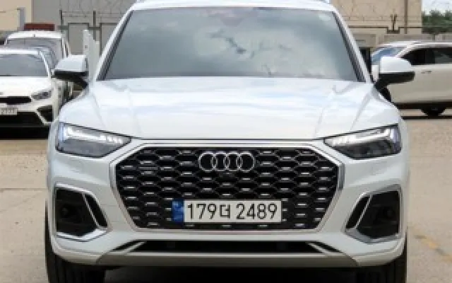 수원믿을수있는중고차매매사이트 Q5 (FY) 45 TFSI 콰트로 프리미엄 스포트백 매물 사진 9 - 2023/03 18,978km